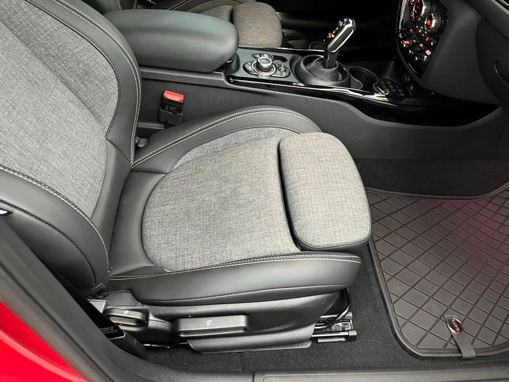 2022 Mini Cooper Base S ALL4 photo 28
