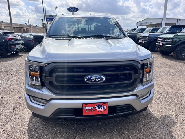 2023 Ford F-150 XLT photo 2