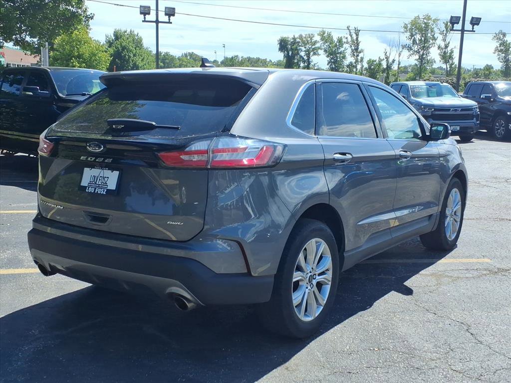 2024 Ford Edge Titanium photo 3