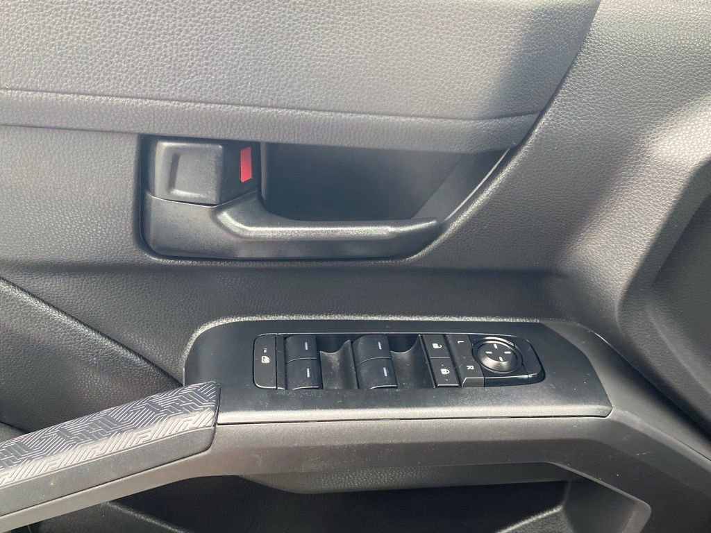 2024 Toyota Tacoma SR5 photo 13