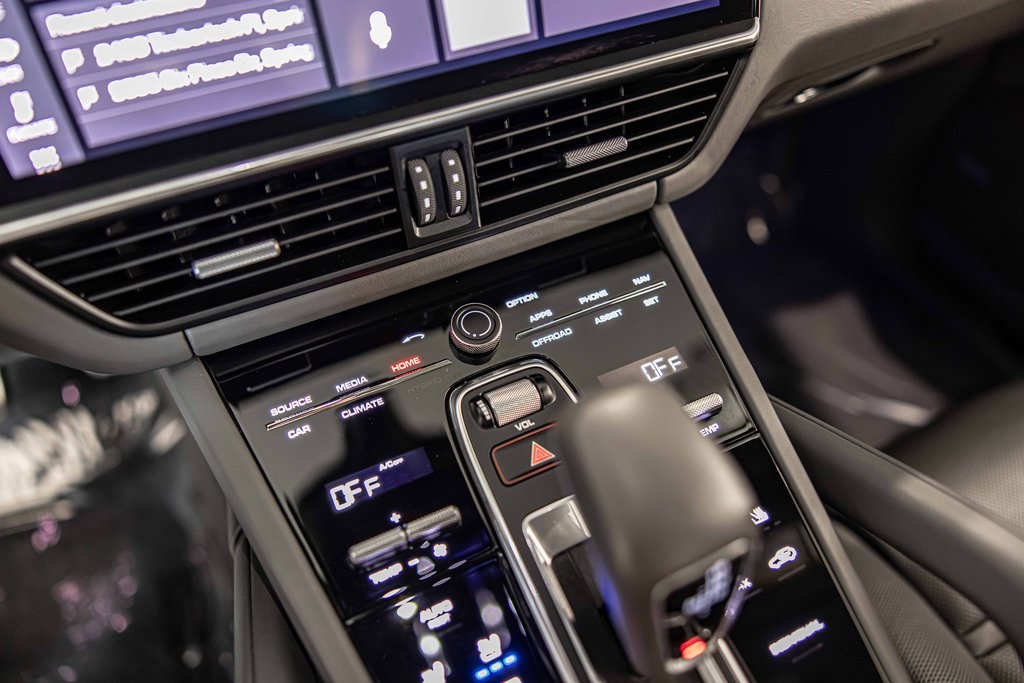 2021 PORSCHE CAYENNE - Image 30