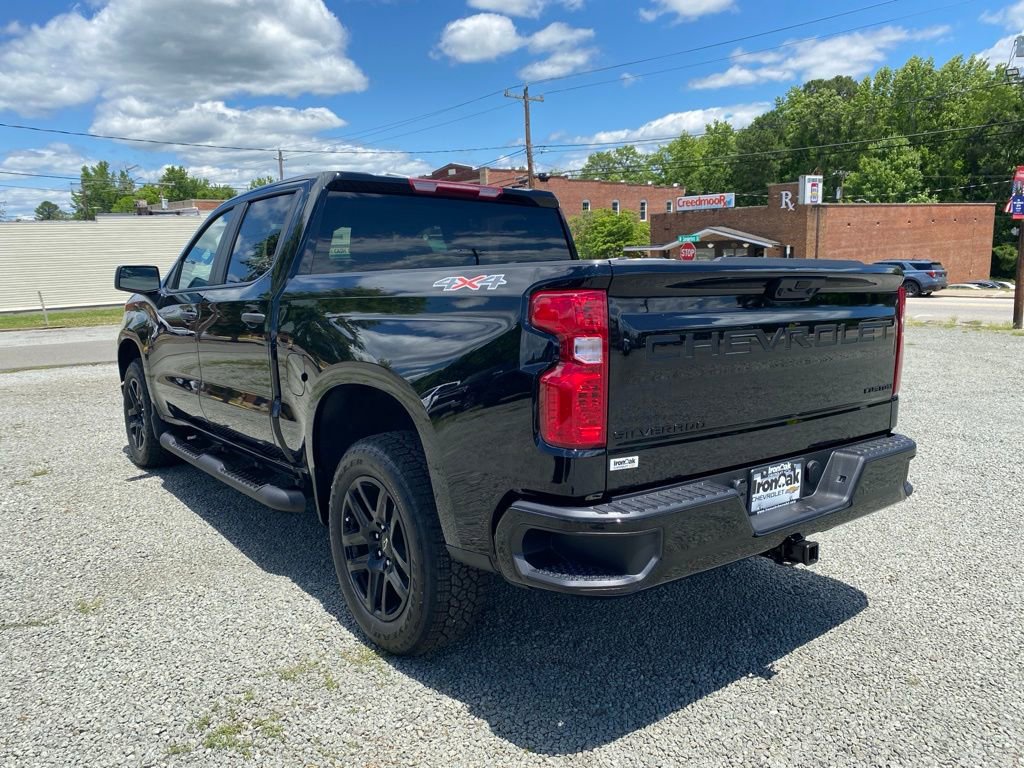 2025 Chevrolet Silverado 1500 Custom photo 5