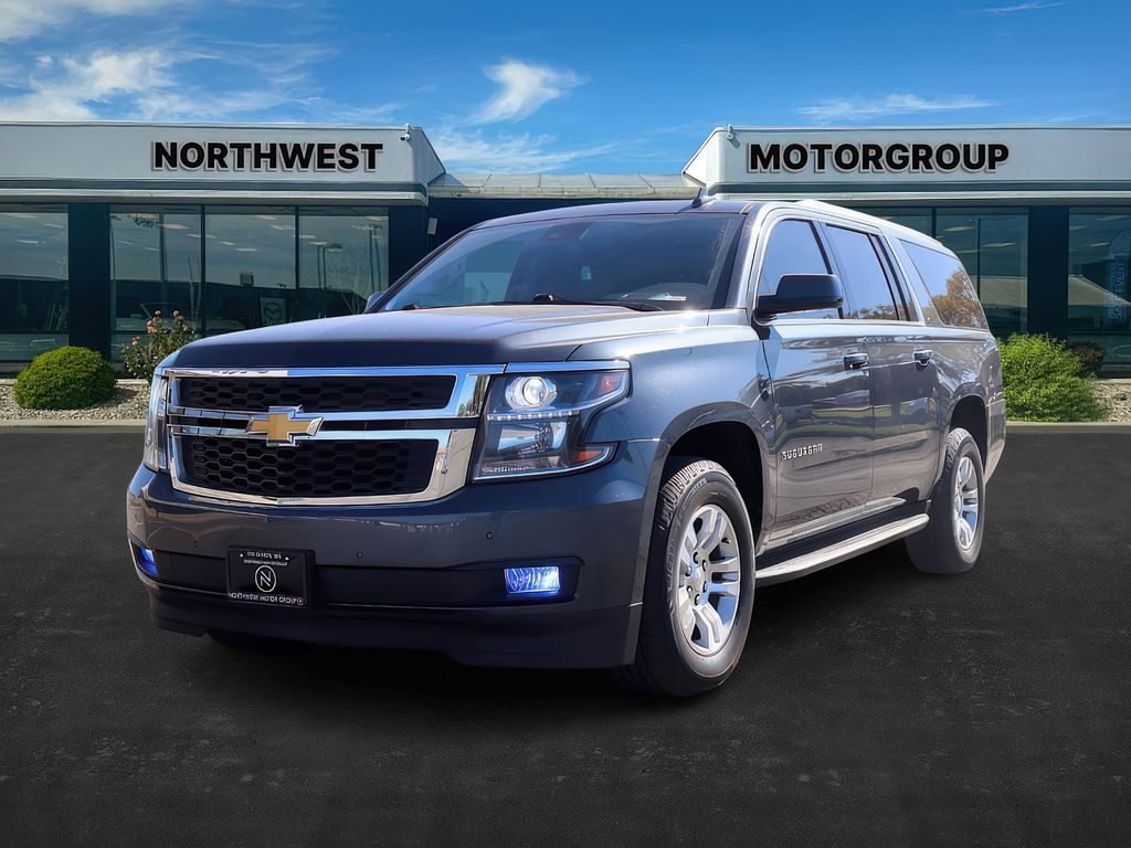 2020 Chevrolet Suburban 1500 LT photo 3