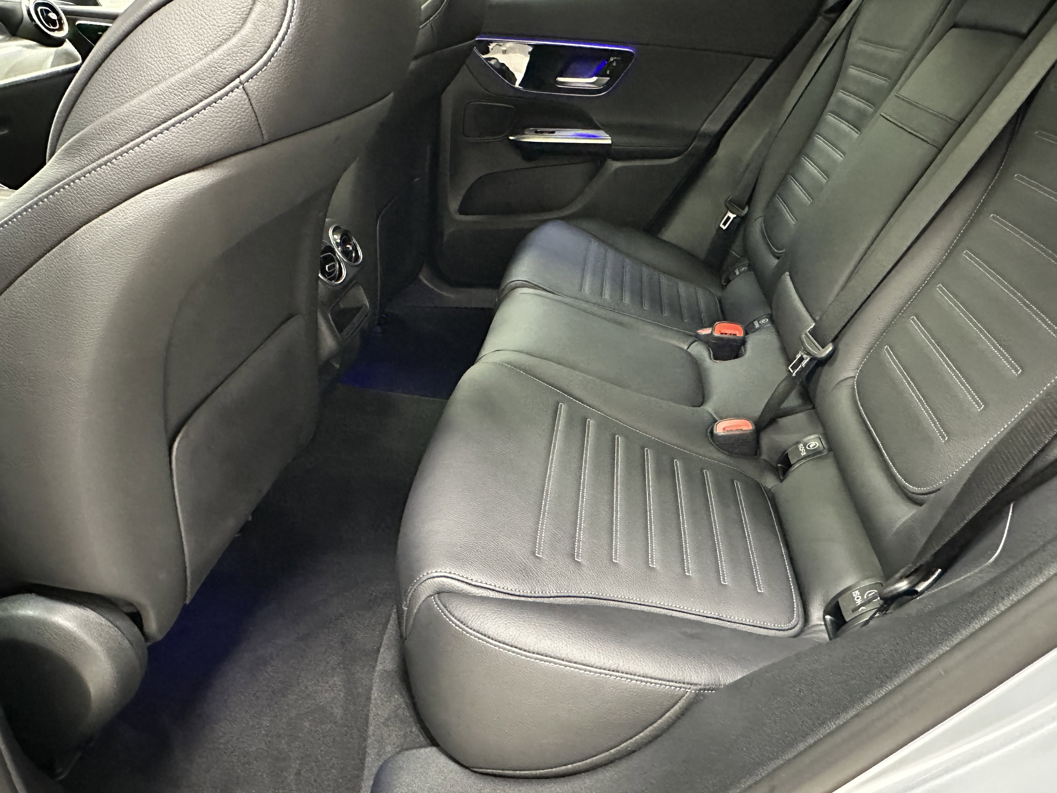 2024 Mercedes Benz GLC 300 4MATIC photo 12
