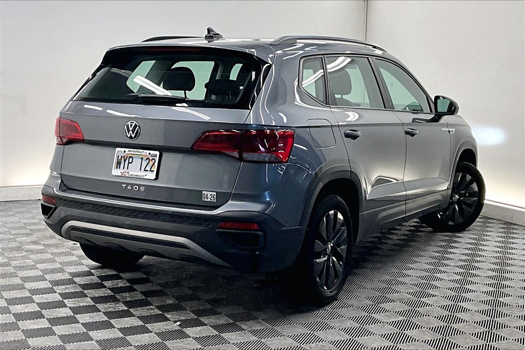 2024 Volkswagen Taos S photo 12
