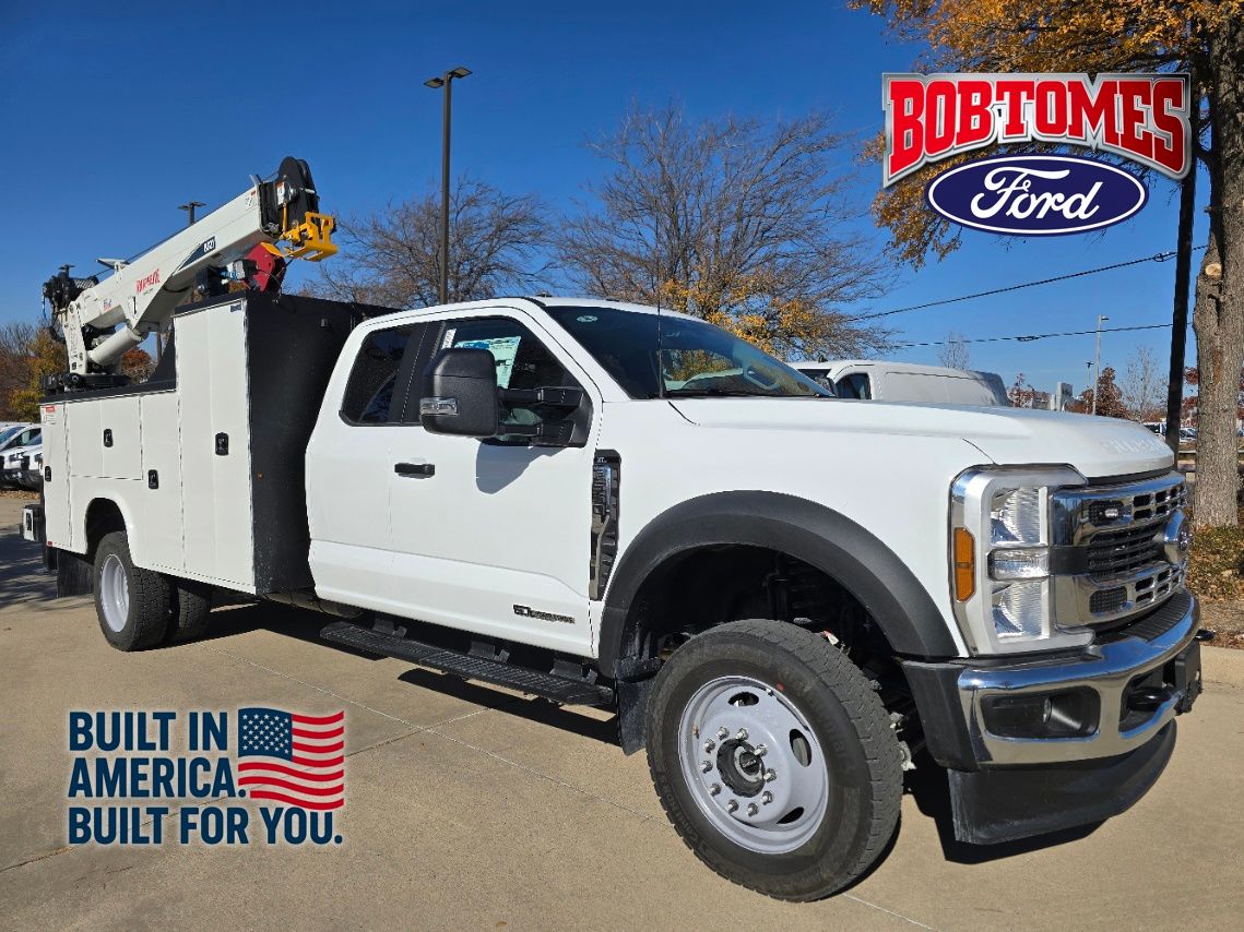2026 Ford F-550 Super Duty Chassis Cab XL's photo