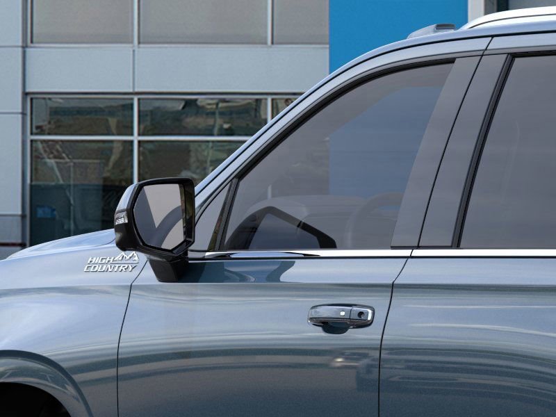 2025 Chevrolet Tahoe High Country photo 11