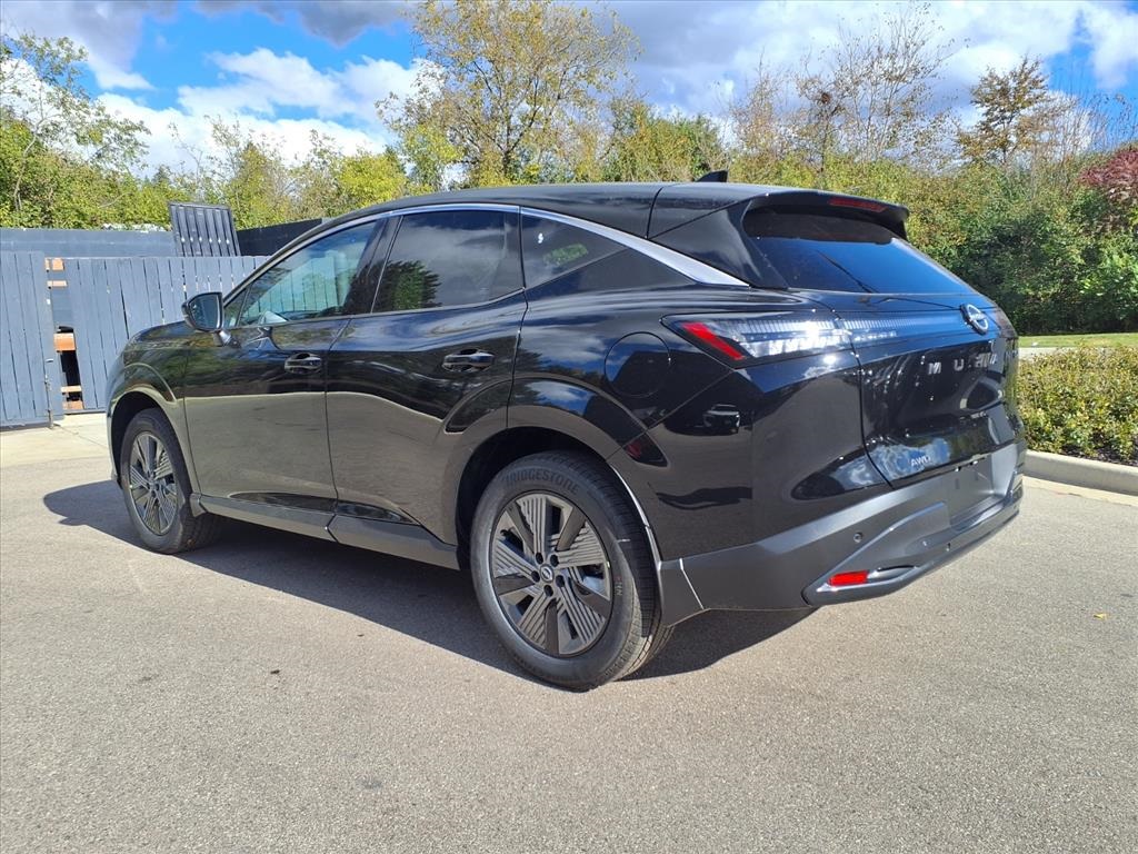 2026 Nissan Murano SL photo 3