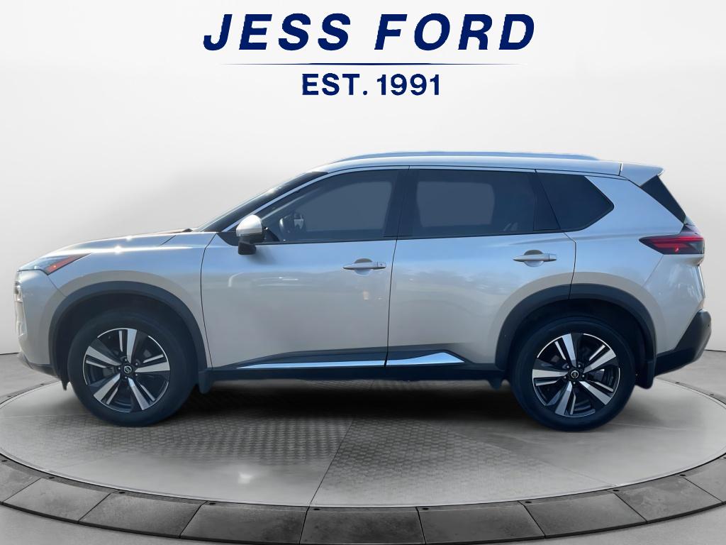 2021 Nissan Rogue SL photo 2