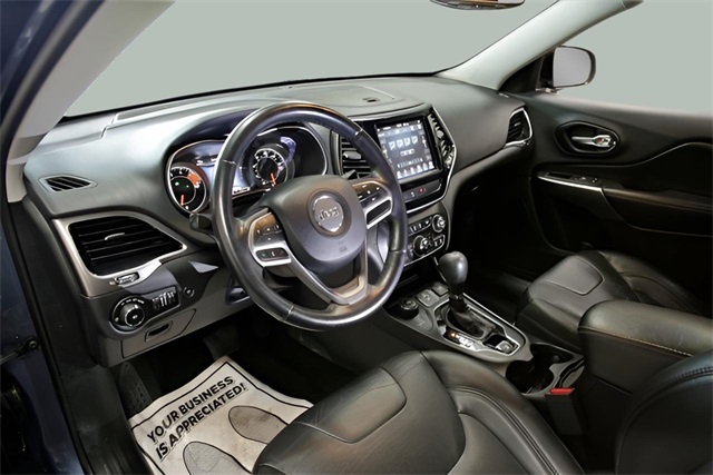 2020 Jeep Cherokee Limited photo 2