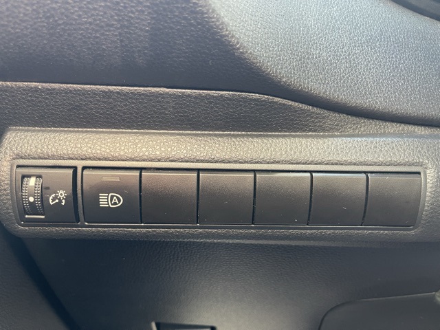 2023 Toyota Corolla LE photo 17