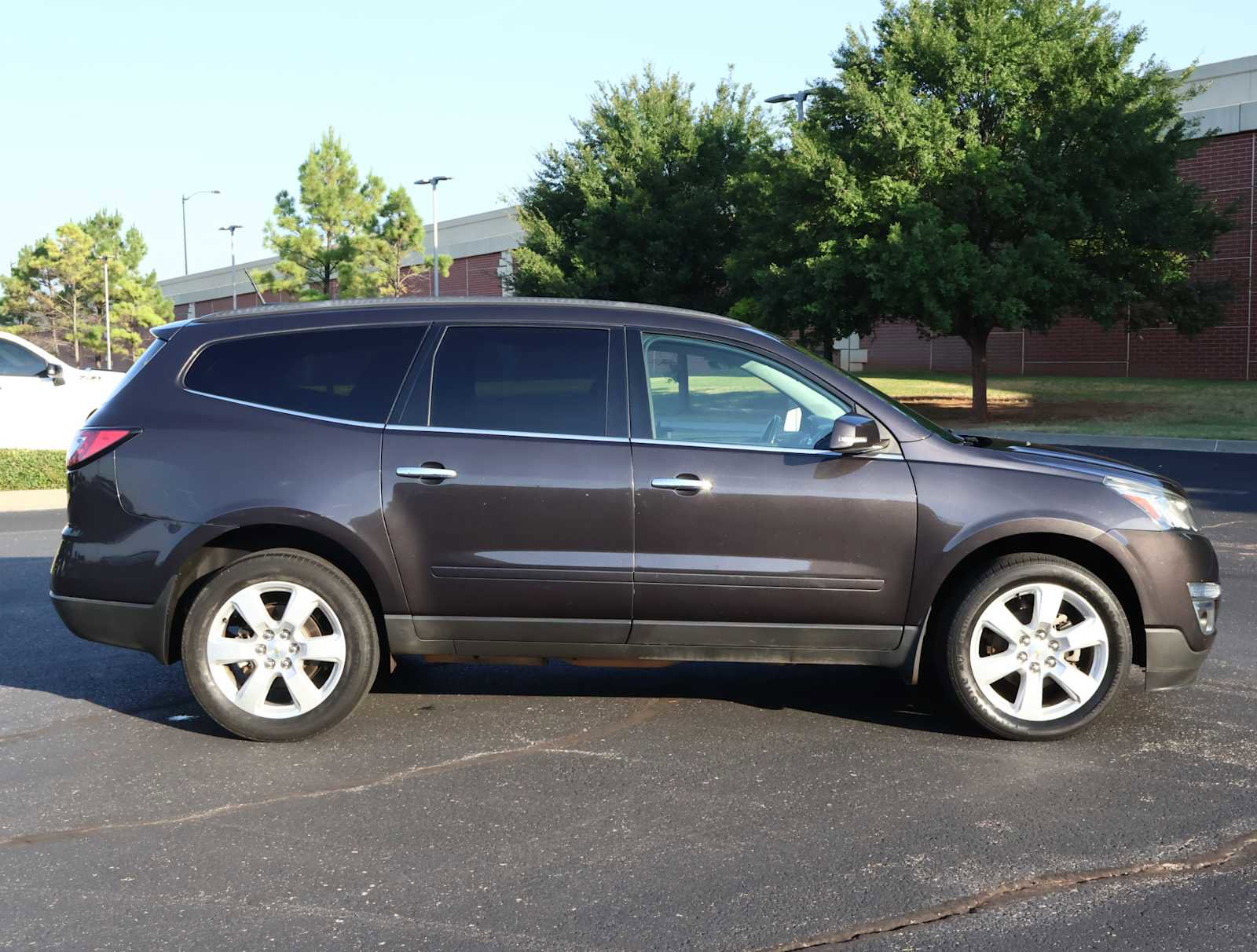 2017 Chevrolet Traverse 1LT photo 28