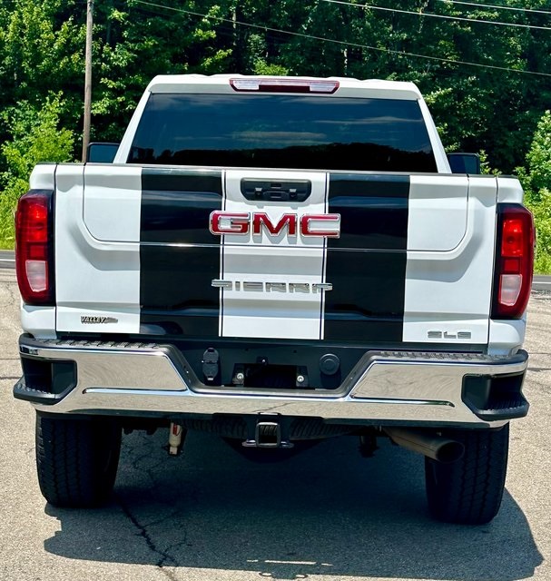 2021 Gmc Sierra SLE photo 3