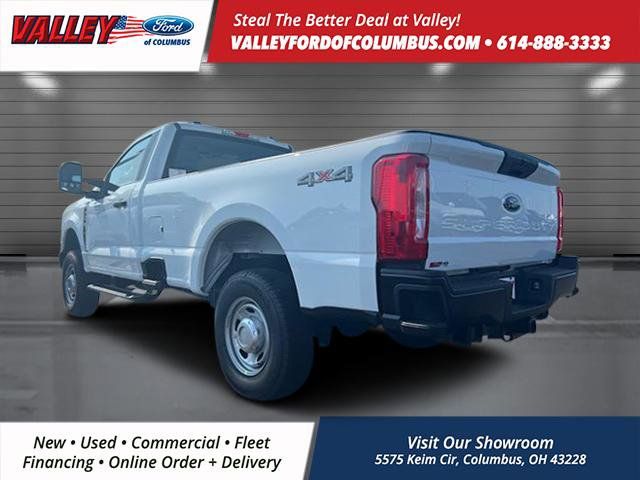 2025 Ford F-250 photo 3