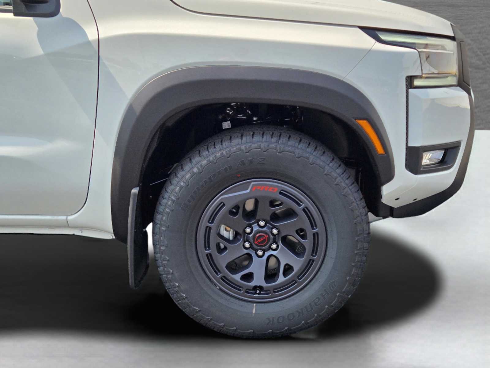 2025 Nissan Frontier Crew Cab PRO-4X photo 6