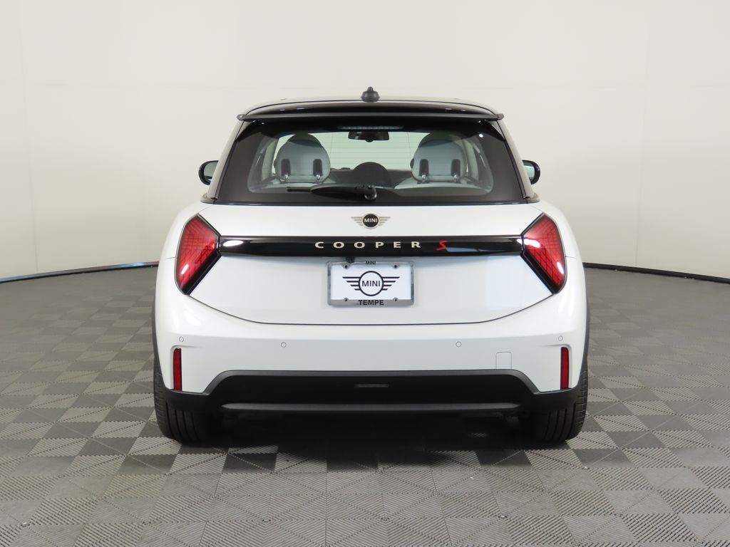 2025 Mini Cooper 2 Door Hardtop Signature photo 6