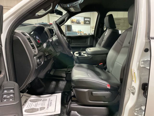 2025 Ram 2500 Tradesman photo 31