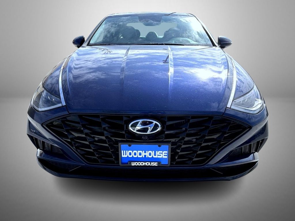 2022 Hyundai Sonata Limited photo 2