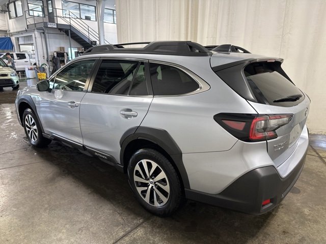 2024 Subaru Outback Premium photo 2