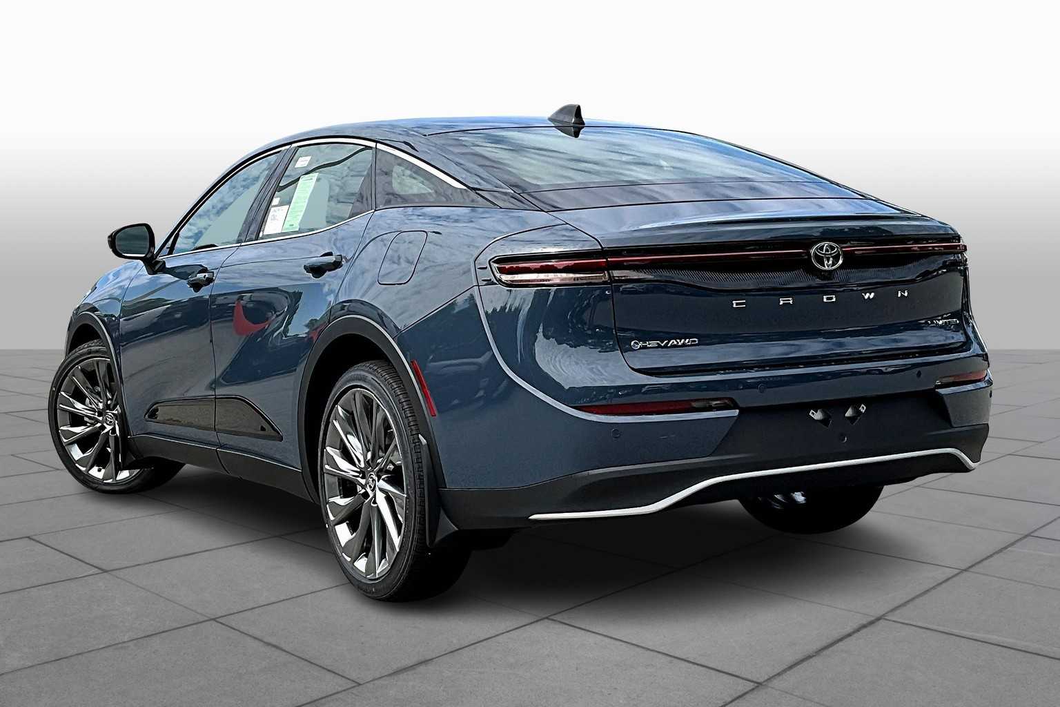 2026 Toyota Crown Limited photo 12