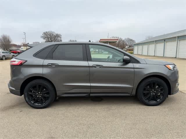 2023 Ford Edge ST-Line photo 3