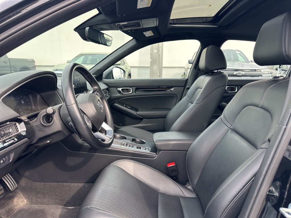 2024 Honda Civic Hatchback Sport Touring photo 12
