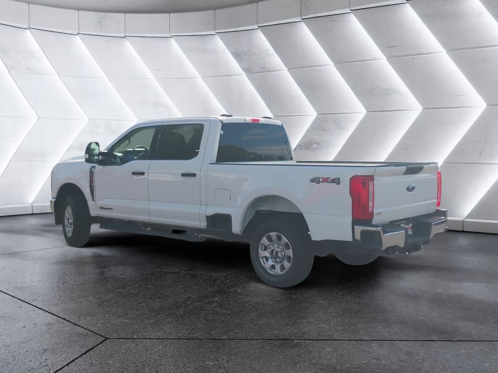 2024 Ford F-250 XLT photo 3