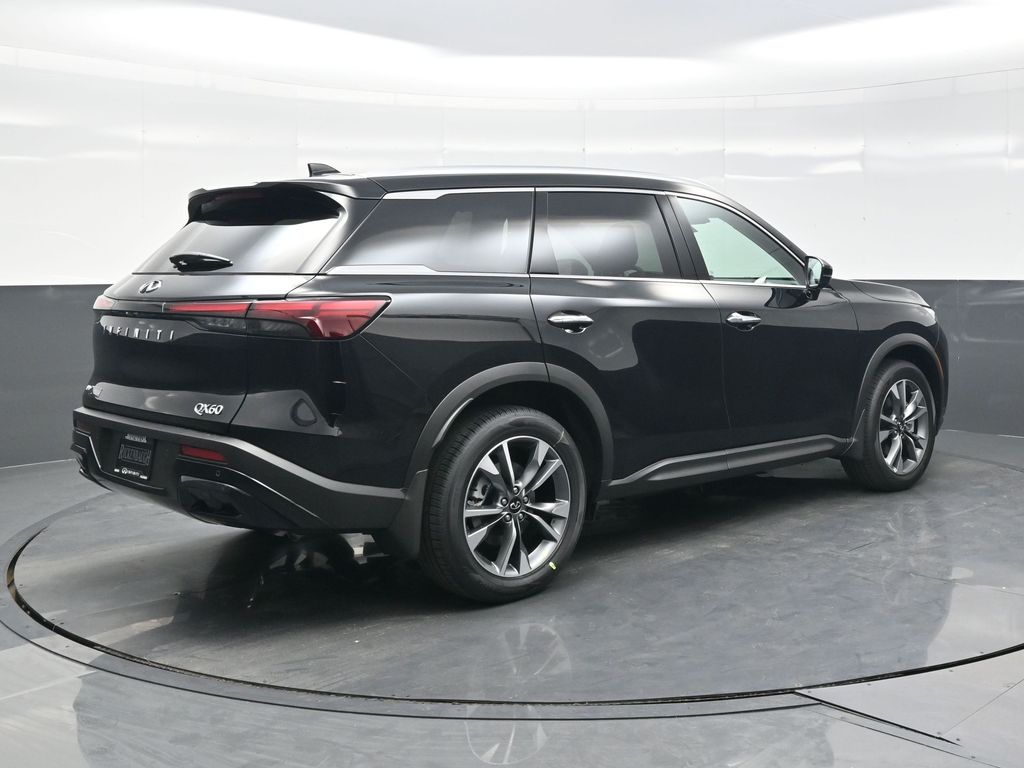 2025 Infiniti QX60 Luxe photo 7