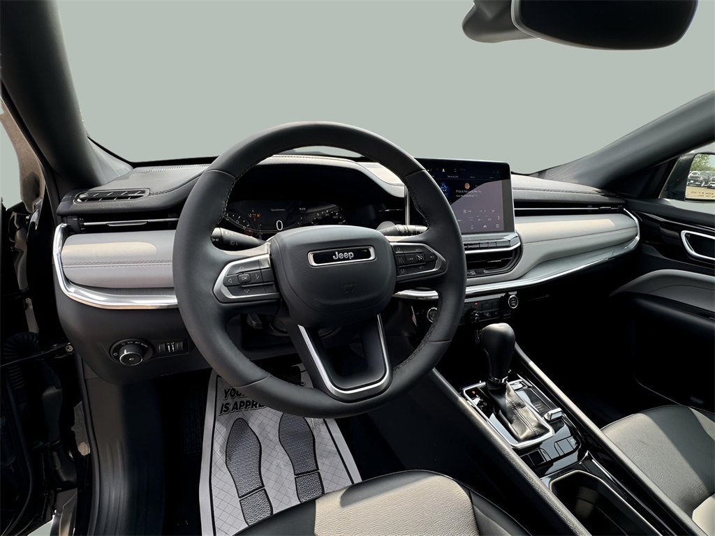2024 Jeep Compass Limited photo 11