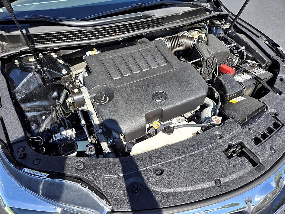 2018 Toyota Avalon Limited photo 19