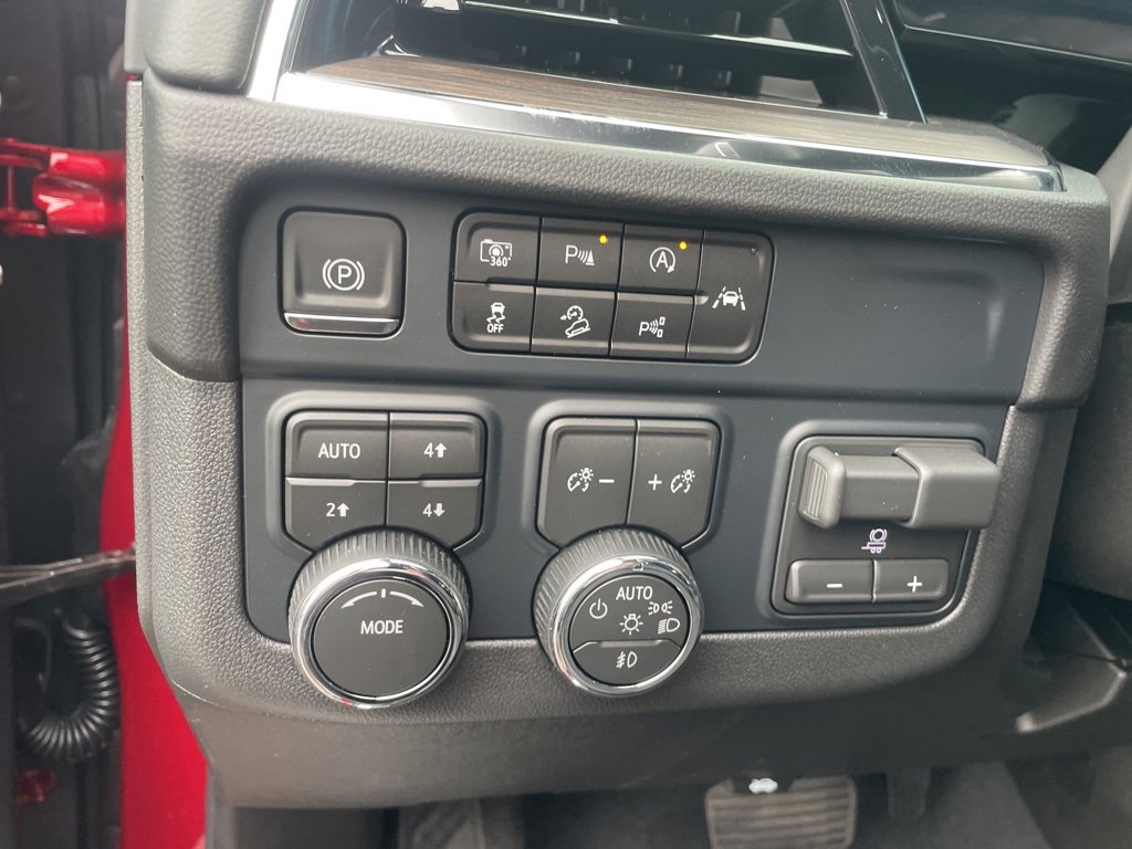 2025 Chevrolet Tahoe LT photo 16