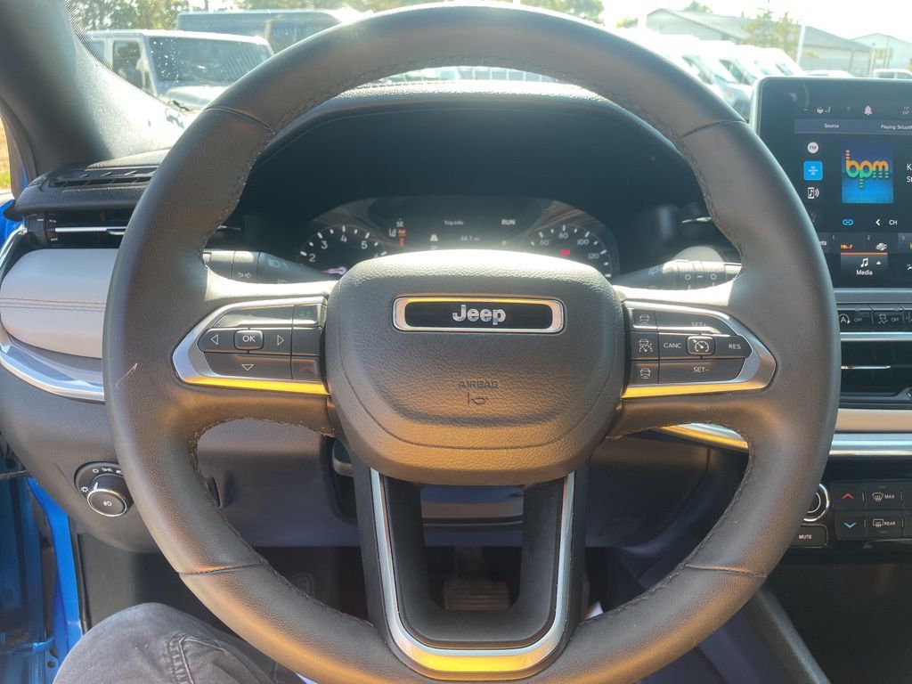 2023 Jeep Compass Limited photo 19