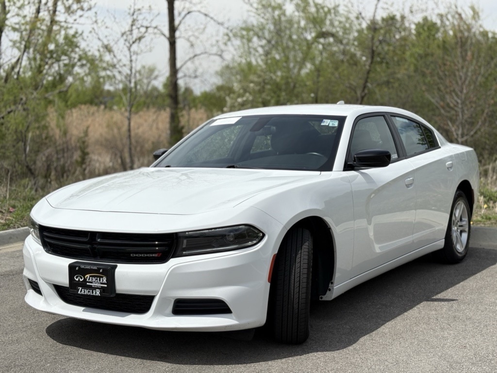2023 Dodge Charger SXT photo 3