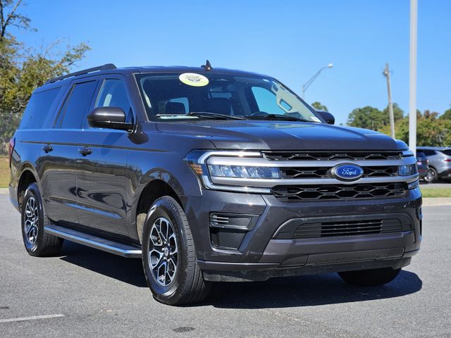 2023 Ford Expedition XLT's photo