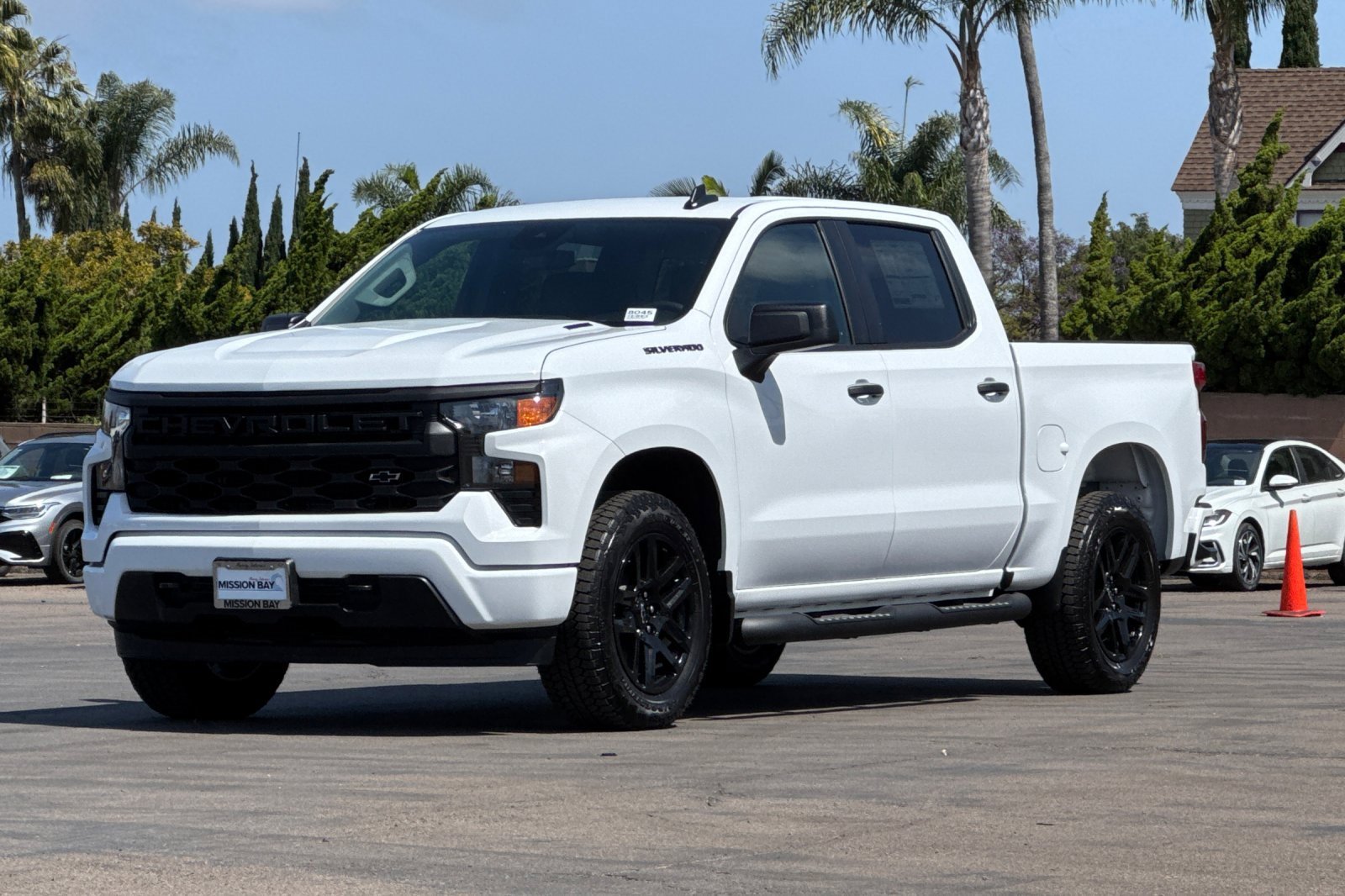 2025 Chevrolet Silverado 1500 Custom photo 8