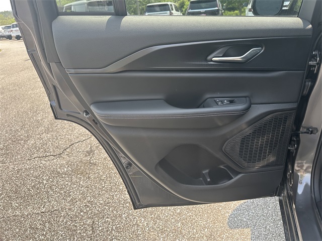 2025 Jeep Grand Cherokee Altitude photo 21