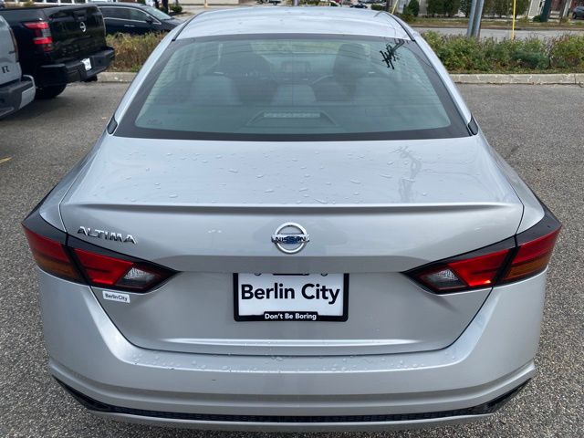 2022 Nissan Altima 2.5 S photo 4