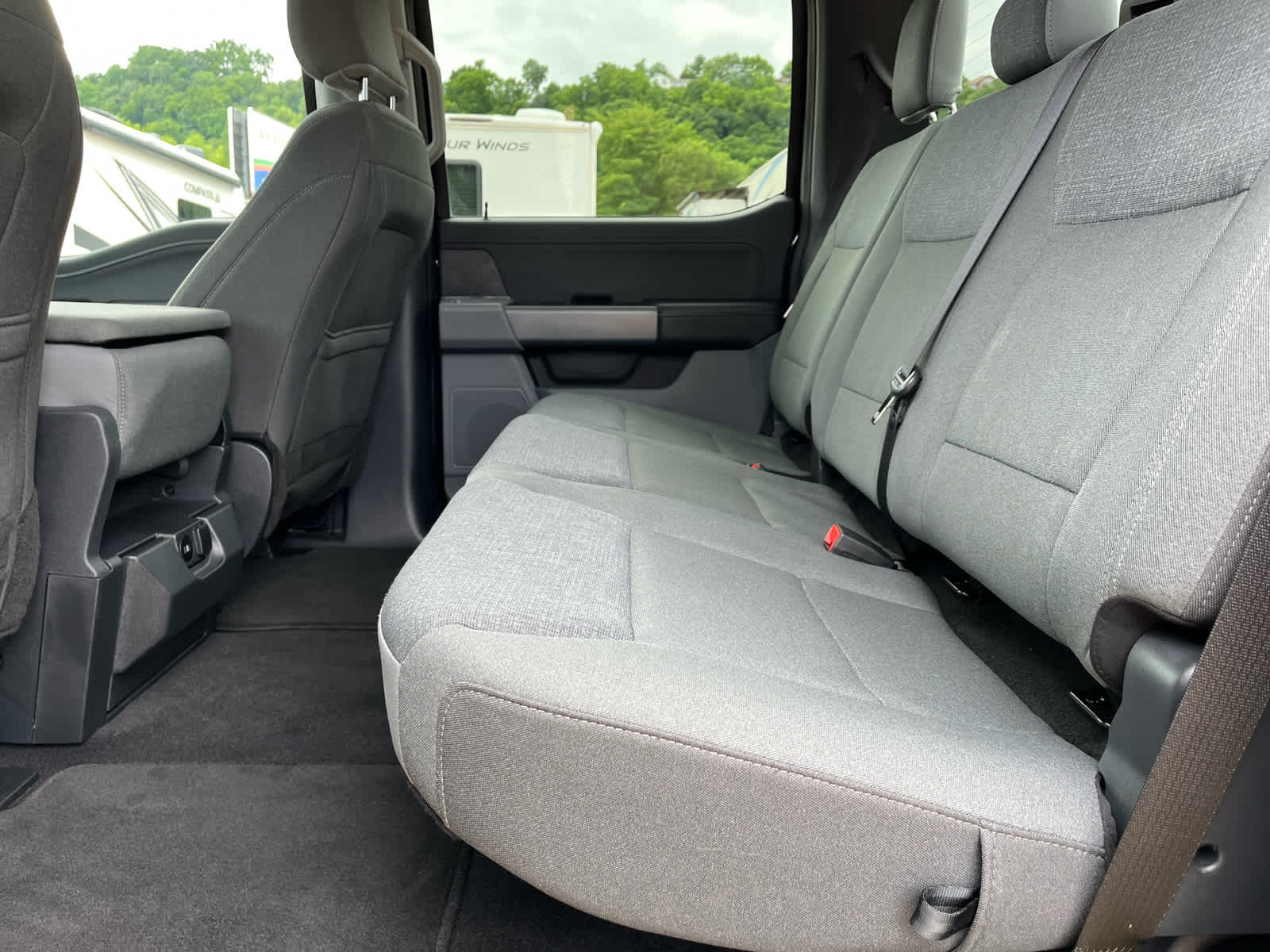 2024 Ford F-150 XLT photo 33