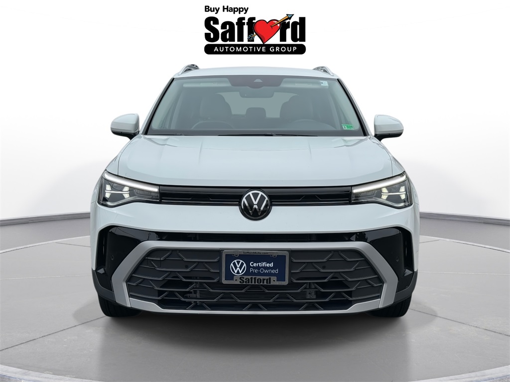 2025 Volkswagen Taos SE photo 4