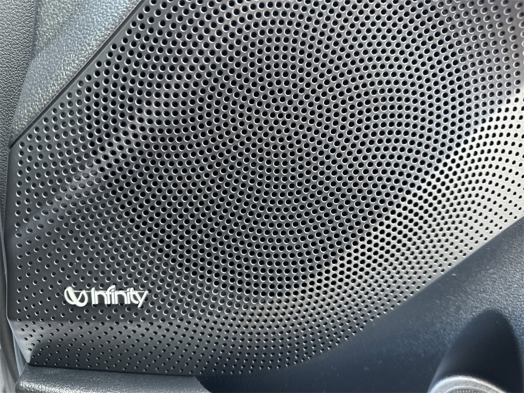 2021 Hyundai Veloster 2.0L Premium photo 31