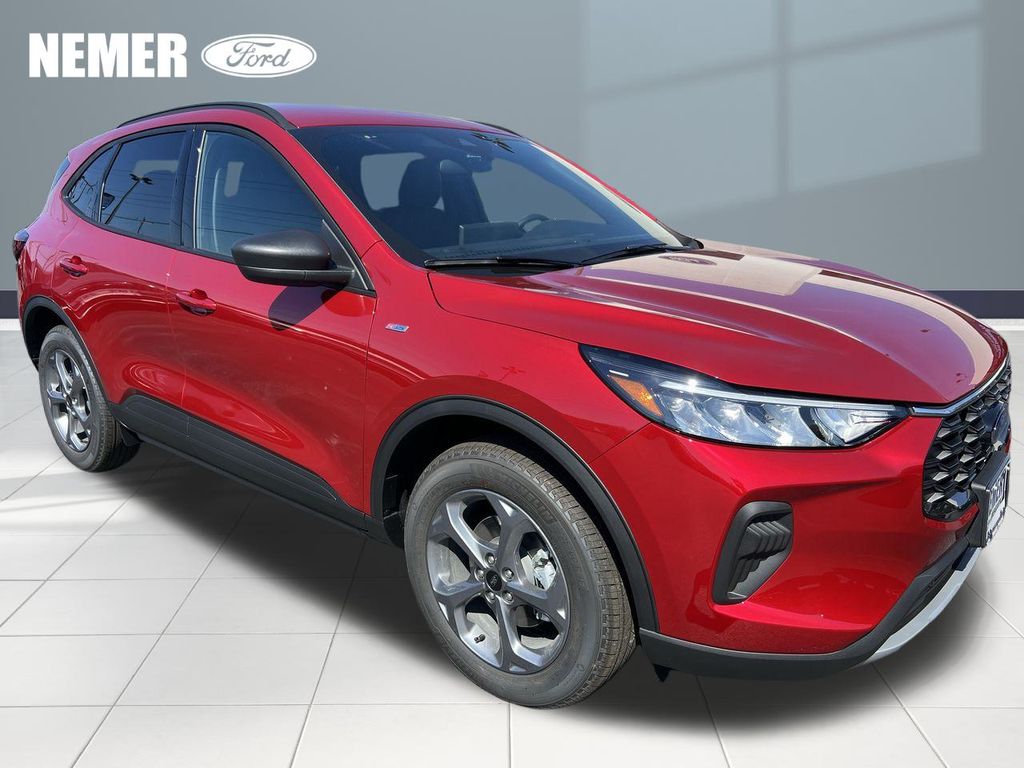 2025 Ford Escape ST-Line's photo