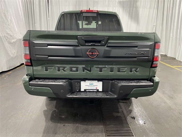 2025 Nissan Frontier PRO-4X photo 4