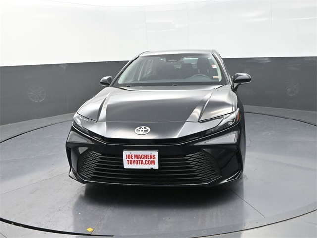 2025 Toyota Camry LE photo 2