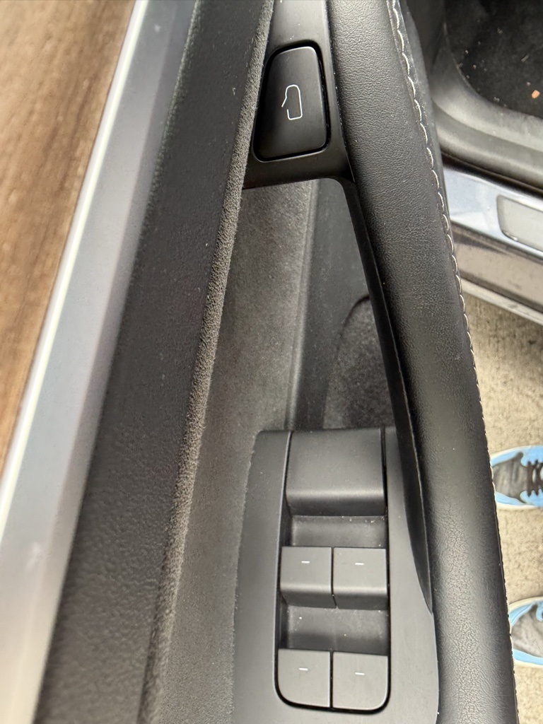 2023 Tesla Model Y Performance photo 4
