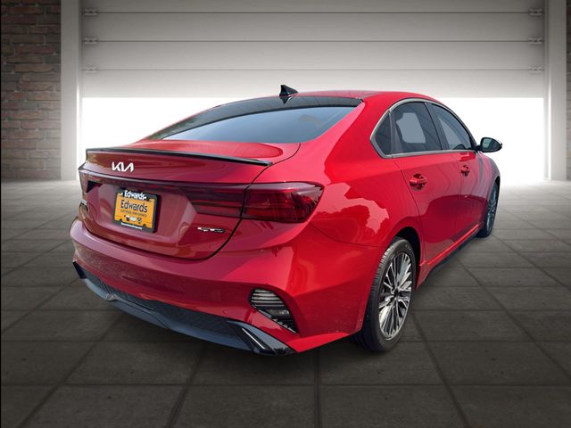 2024 Kia Forte GT-Line photo 3
