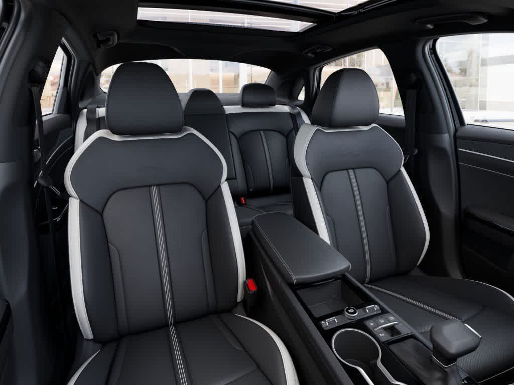 2026 Kia K5 GT-Line photo 14