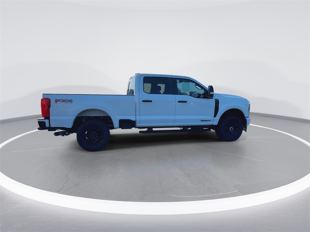 2026 Ford F-350 XL photo 9