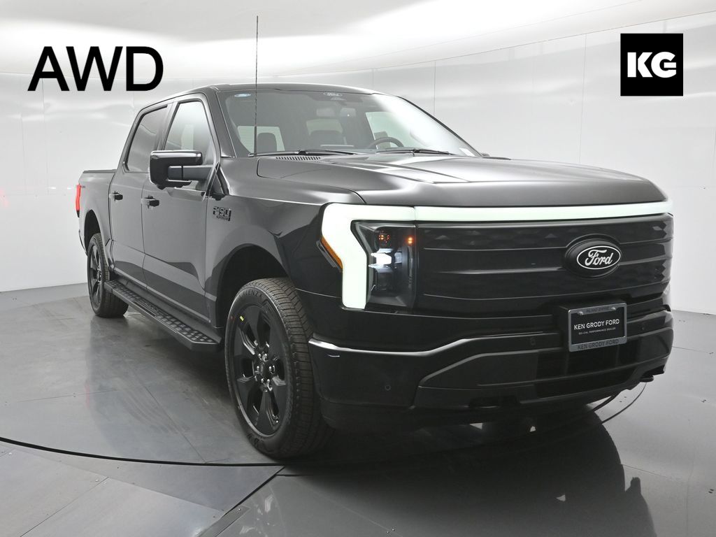 2025 Ford F-150 Lightning Platinum's photo