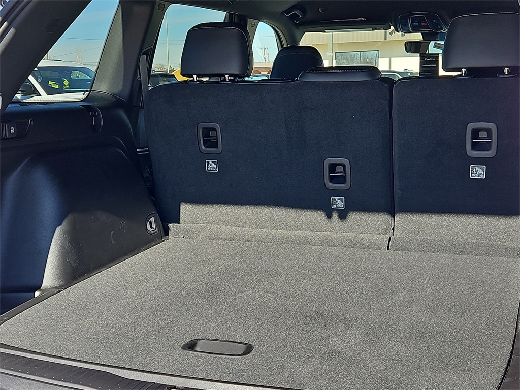 2025 Jeep Grand Cherokee Altitude photo 9