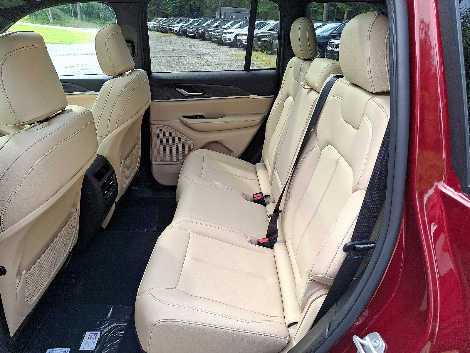 2025 Jeep Grand Cherokee Limited photo 4